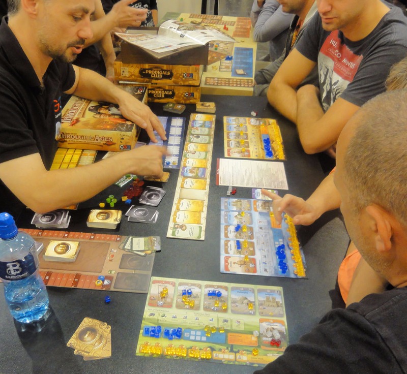http://ludopedia.com.br/uploads/01/060/1o202m.jpg