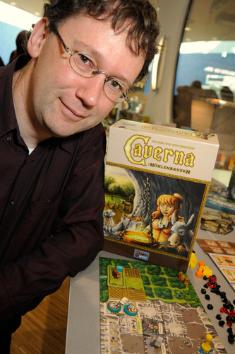 http://ludopedia.com.br/uploads/01/432/nslpps.jpg