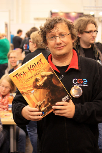 http://ludopedia.com.br/uploads/01/561/fa83kp.jpg