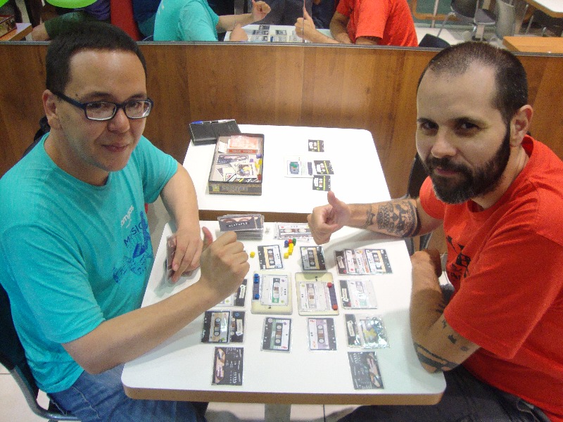 http://ludopedia.com.br/uploads/01/963/y6parr.jpg