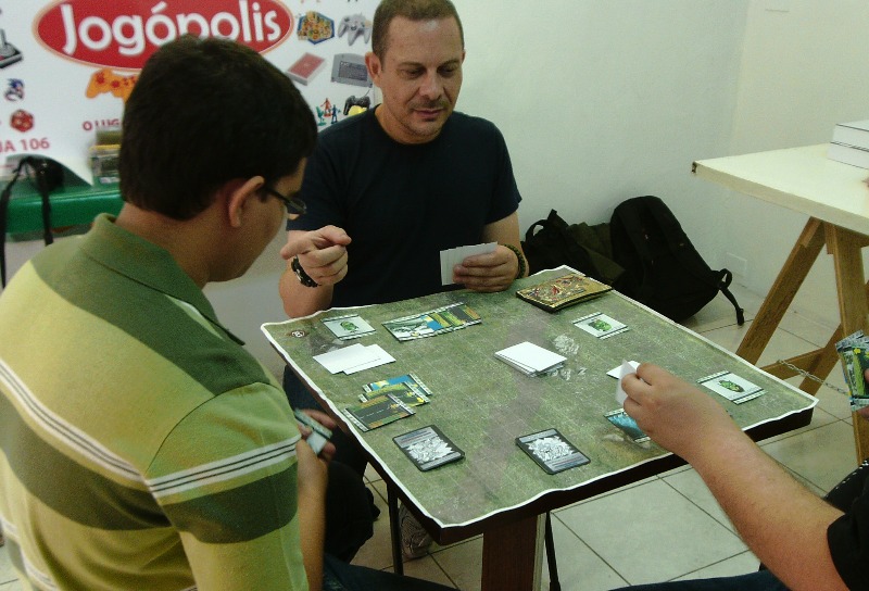 https://ludopedia.com.br/uploads/01/018/ezroso.jpg