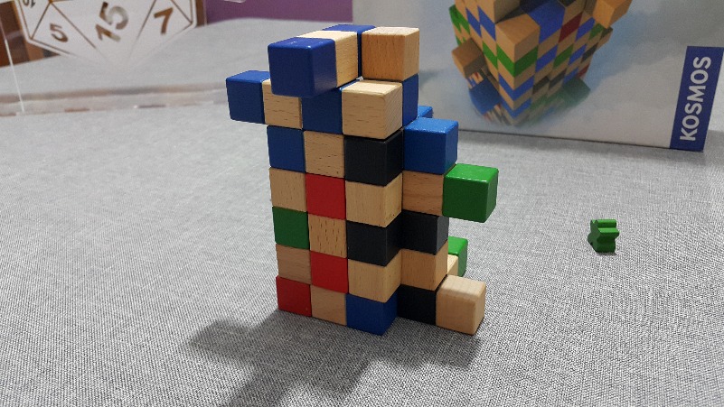 https://ludopedia.com.br/uploads/01/173/h7a6et.jpg