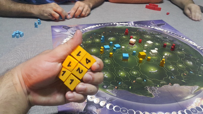 https://www.ludopedia.com.br/uploads/01/641/mjijgq.jpg